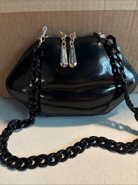 Betsy Johnson Black Lips Kiss Purse Clutch Goth Trendy Halloween Patent Multi